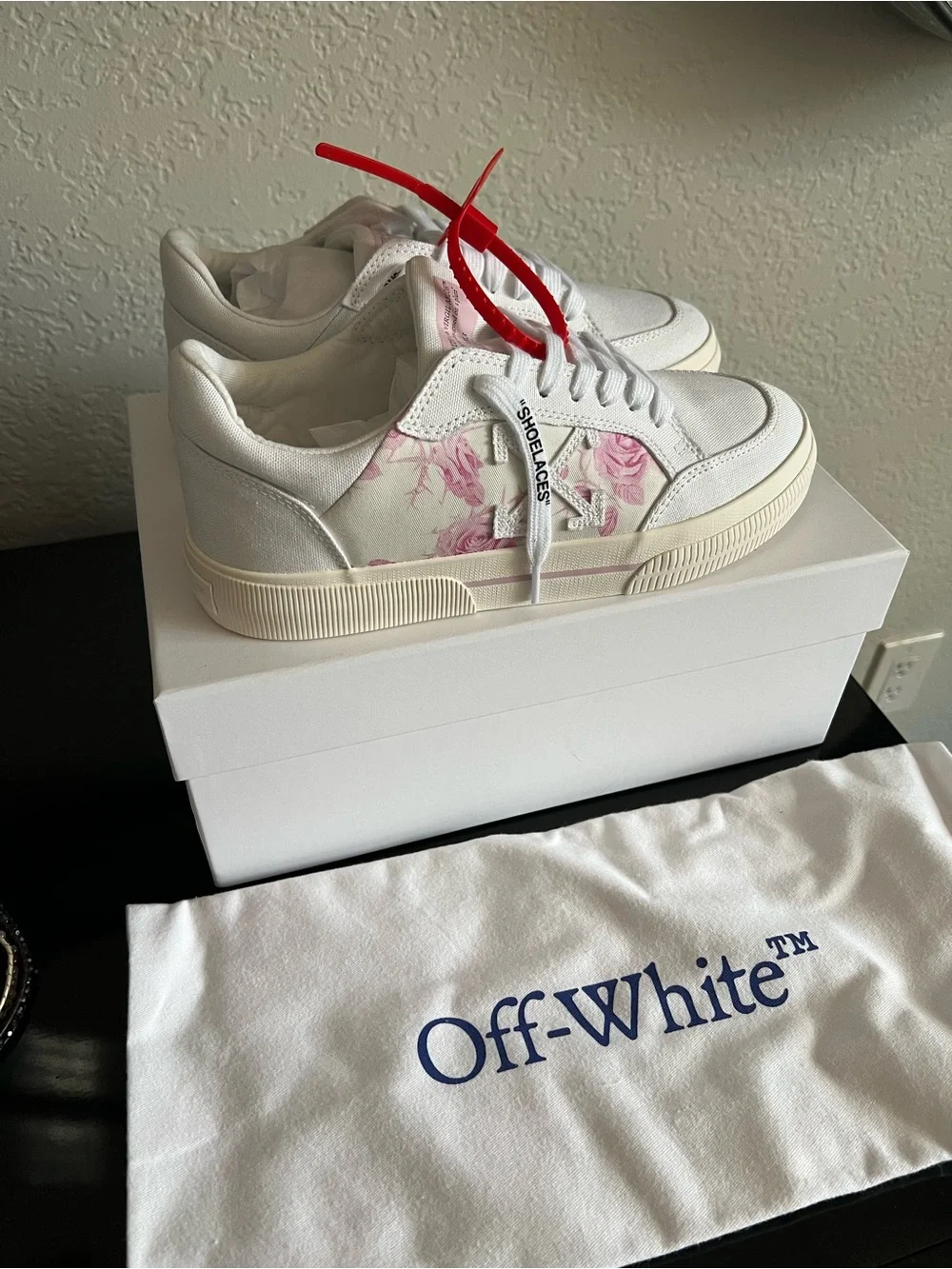 Off-White Women’s Off-White New Low Vulcanized Animation 